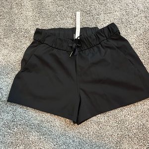 Lululemon on the fly short